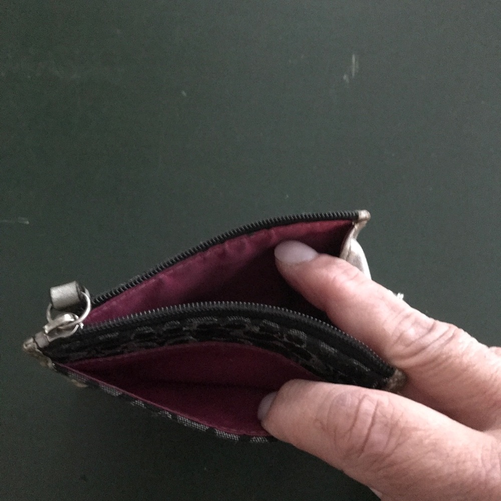 Change n key purse